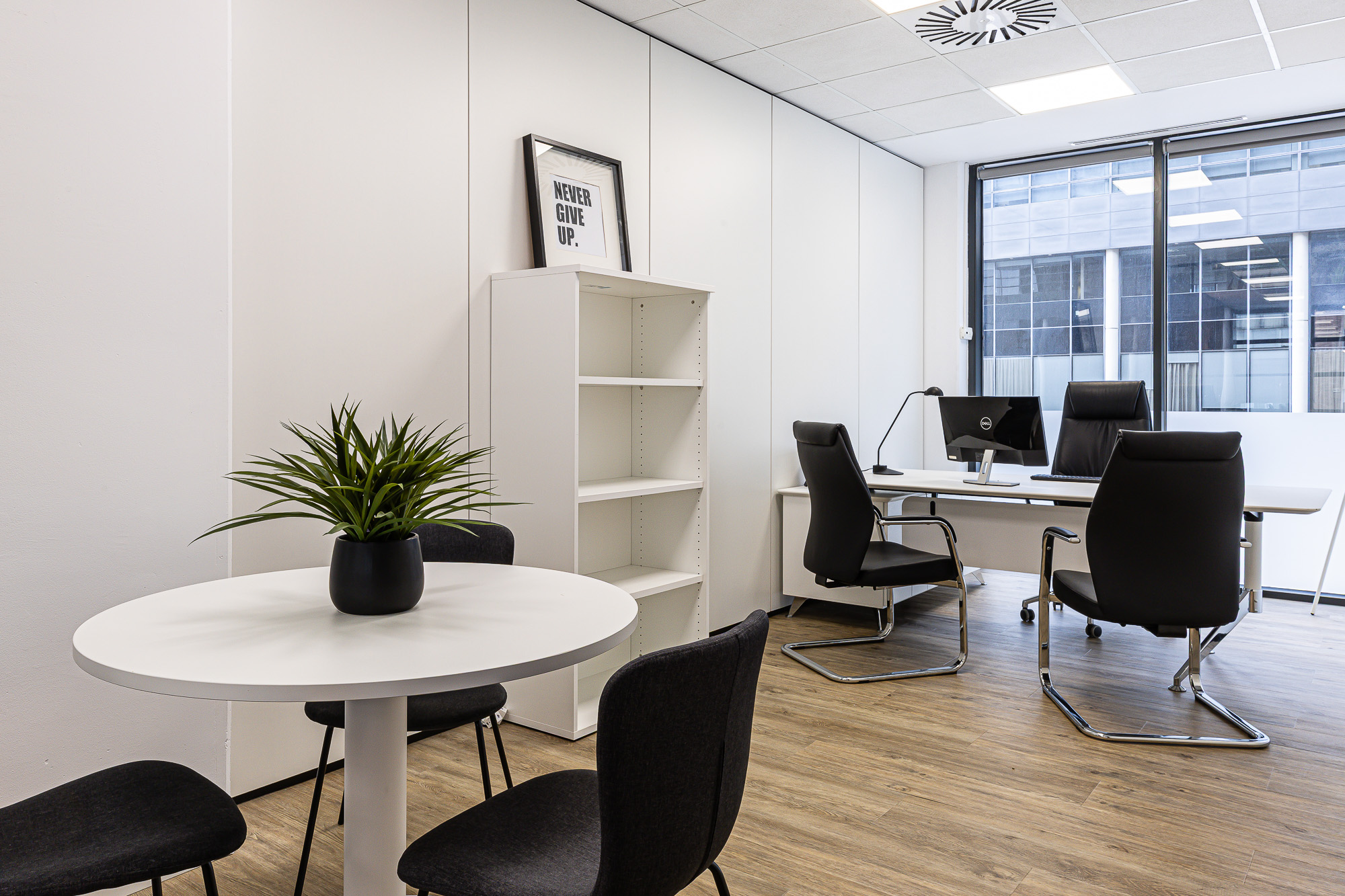 Despacho Equipado 1-2 puestos de trabajo